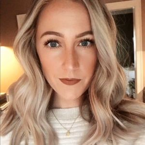 Meet your Posher, Brooke